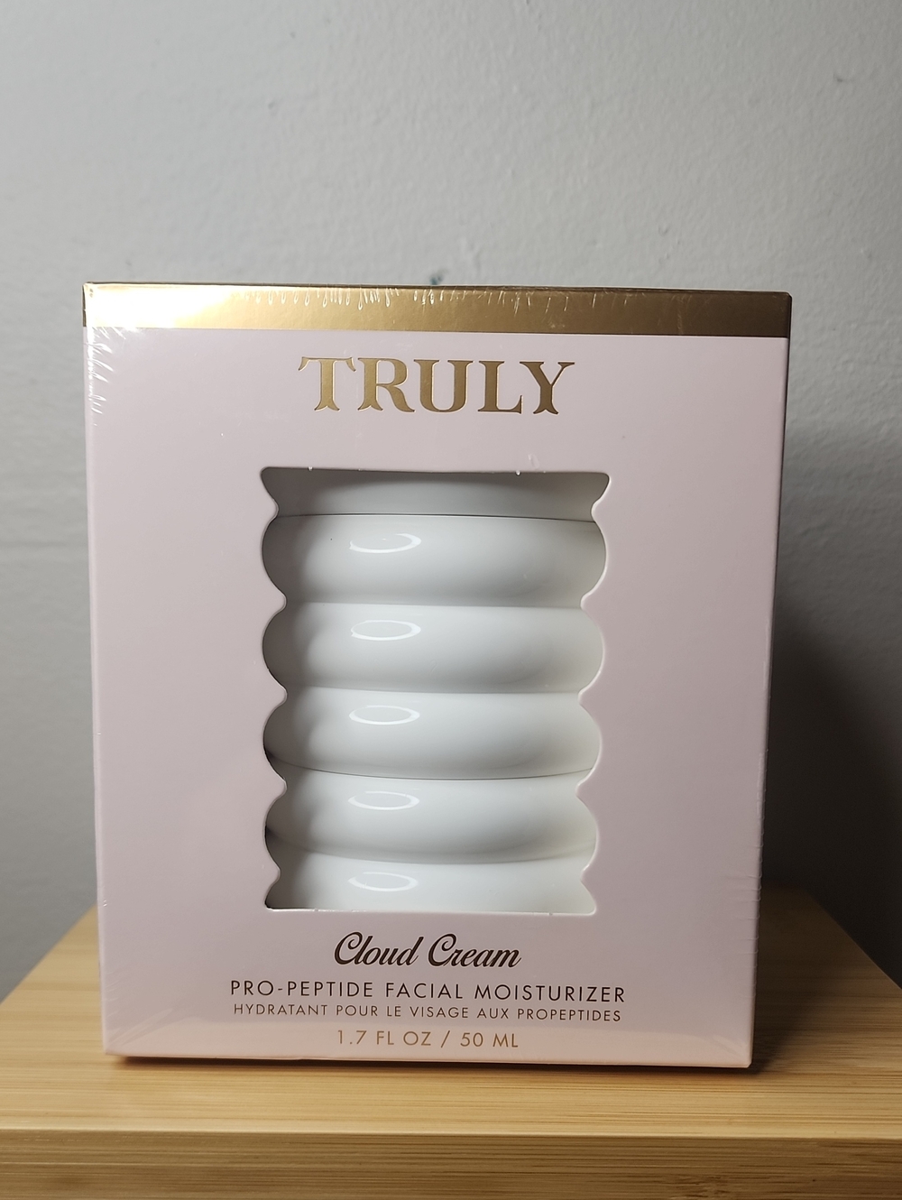 TRULY Cloud Cream Pro-Peptide Facial Moisturizer - White